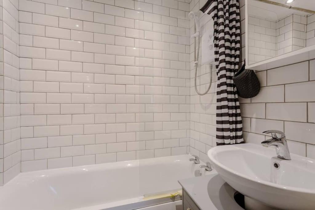 Quiet & Secluded St Albans House Villa Екстериор снимка