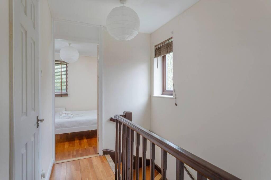 Quiet & Secluded St Albans House Villa Екстериор снимка
